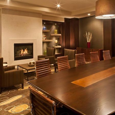 Отель Courtyard Tacoma Downtown Экстерьер фото