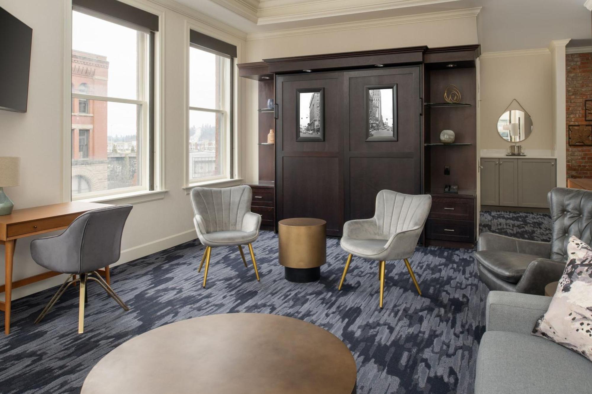 Отель Courtyard Tacoma Downtown Экстерьер фото