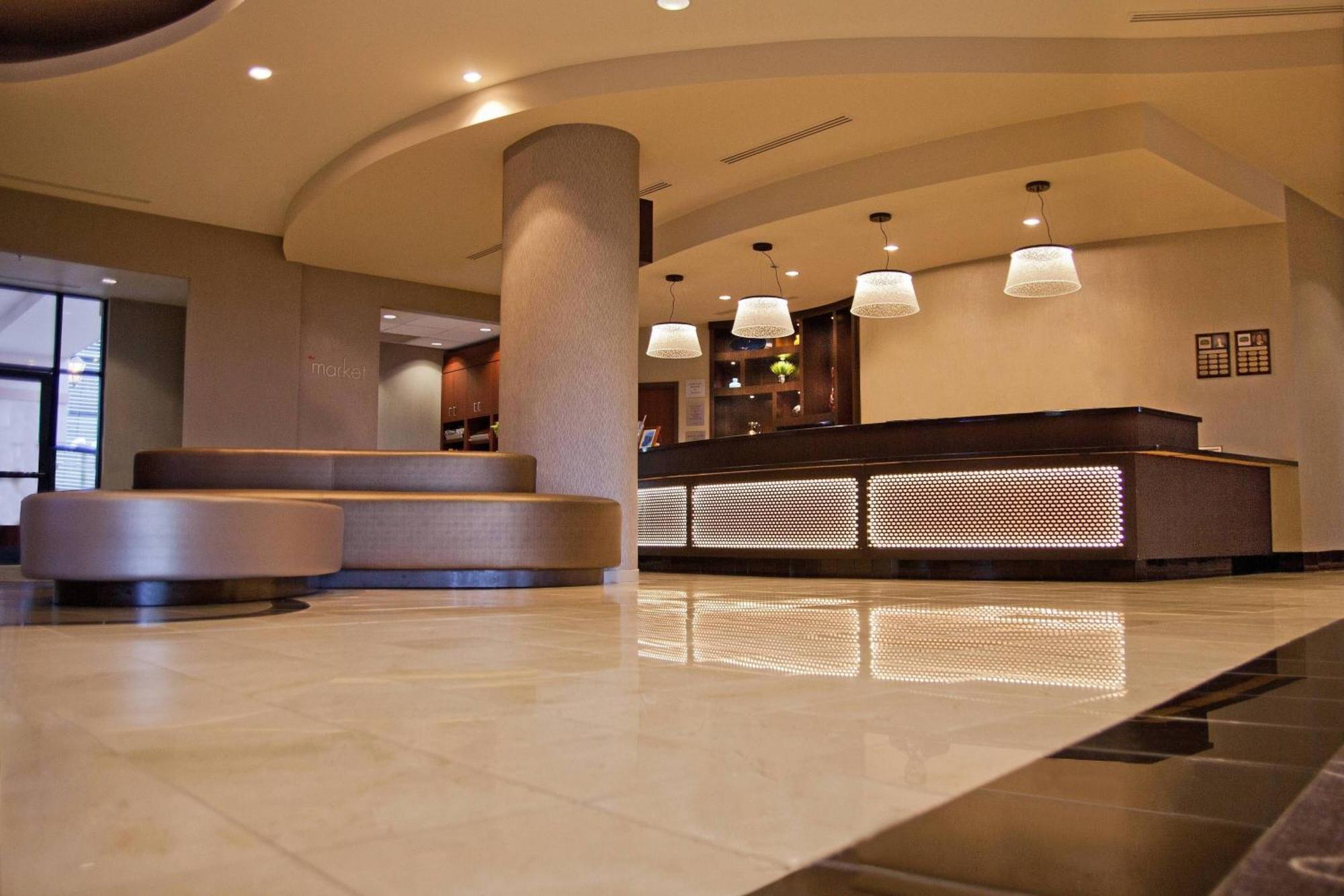 Отель Courtyard Tacoma Downtown Экстерьер фото
